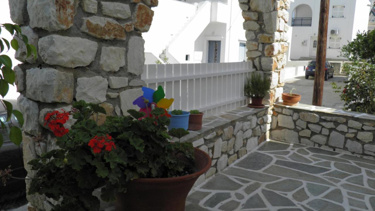 Studios Maria In Naoussa Paros 2-4 Persons Exterior photo