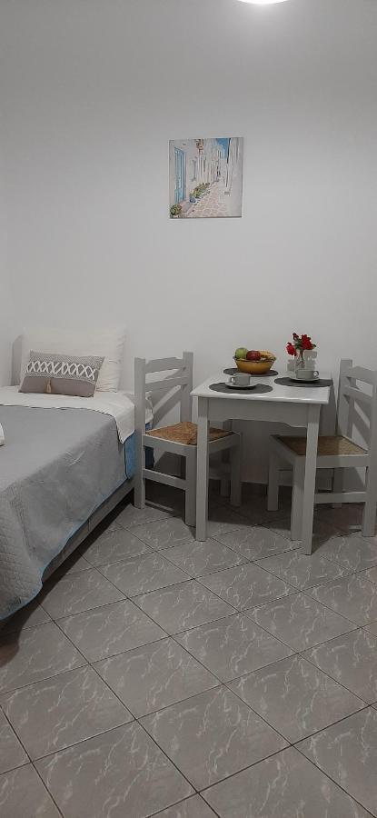 Studios Maria In Naoussa Paros 2-4 Persons Exterior photo